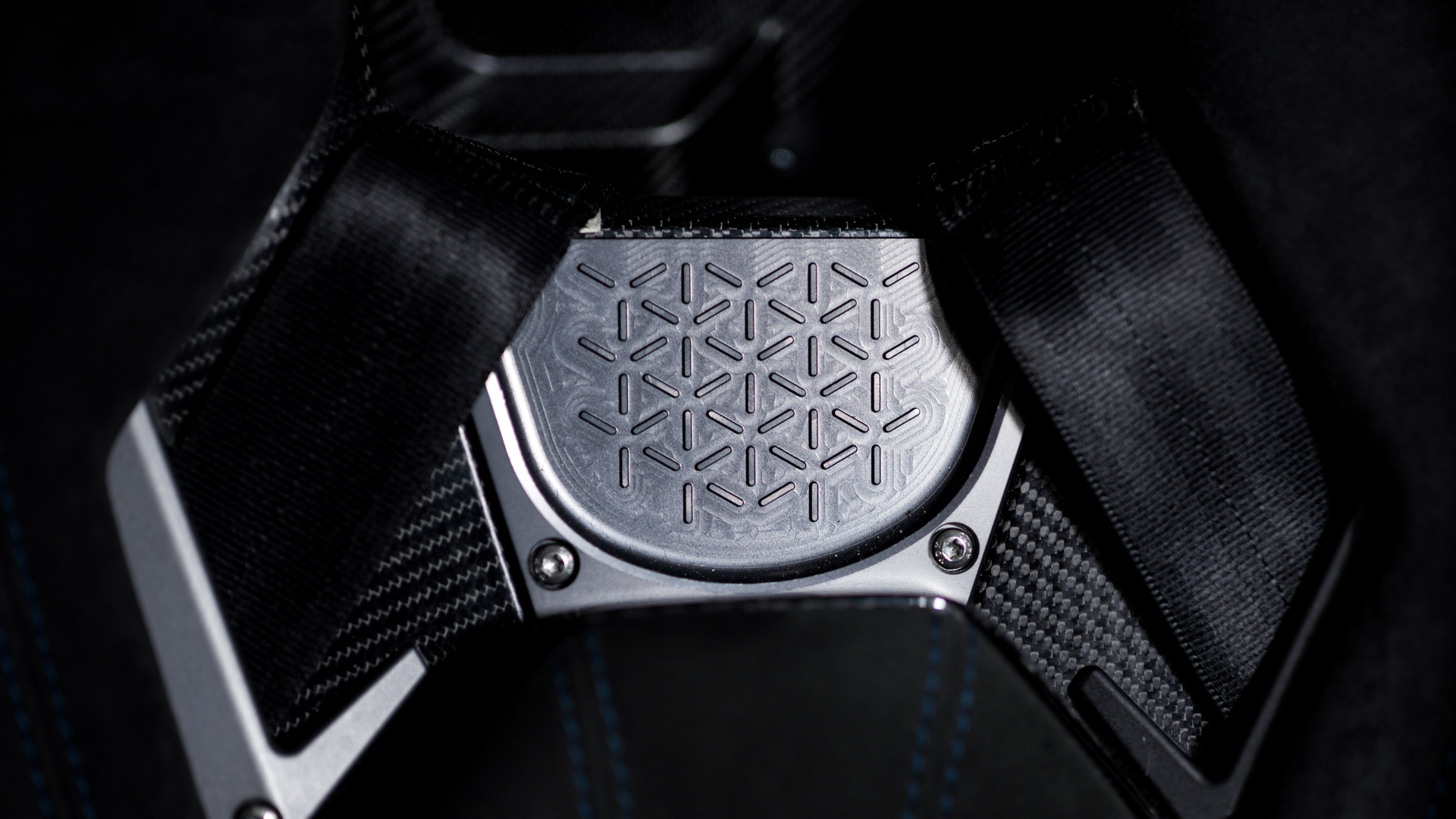 Bobema seatbelt detail