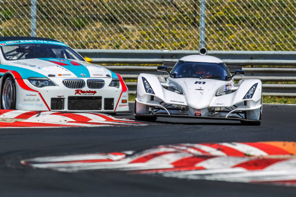 Praga R1at the first race of FIA–CEZ