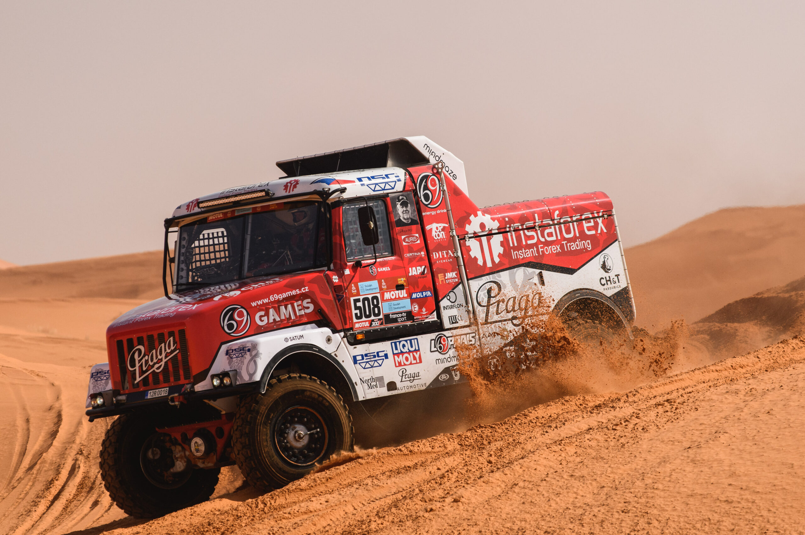 Praga | Dakar 2022: Loprais held by puncture, but remains fifth overall